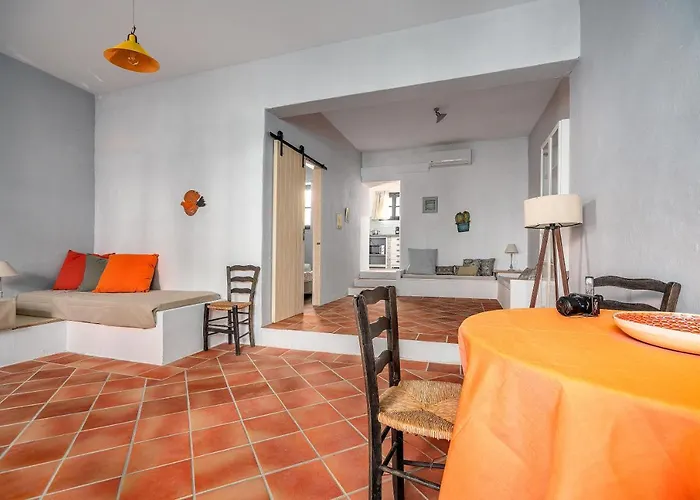 Myrtilo Waterline 2 Elia (Laconia)