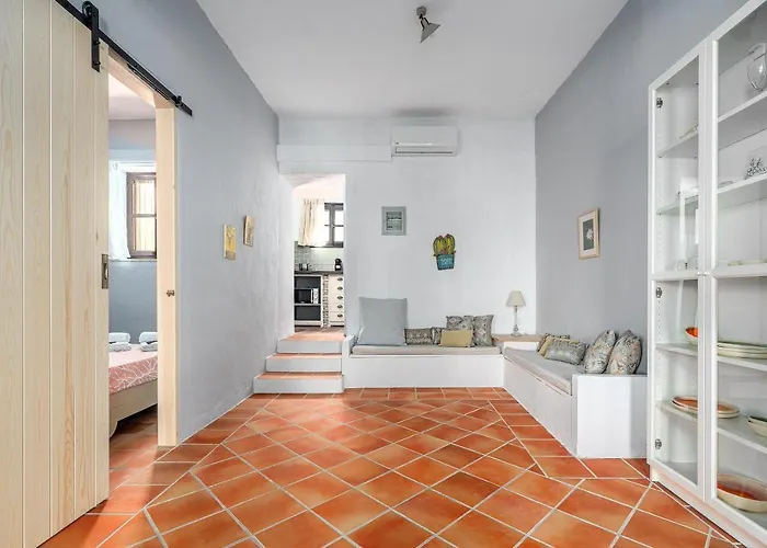 Myrtilo Waterline 2 *